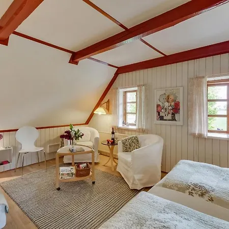 Nabolos Rooms, Near Munkebo, Kerteminde And Nyborg Bed & Breakfast